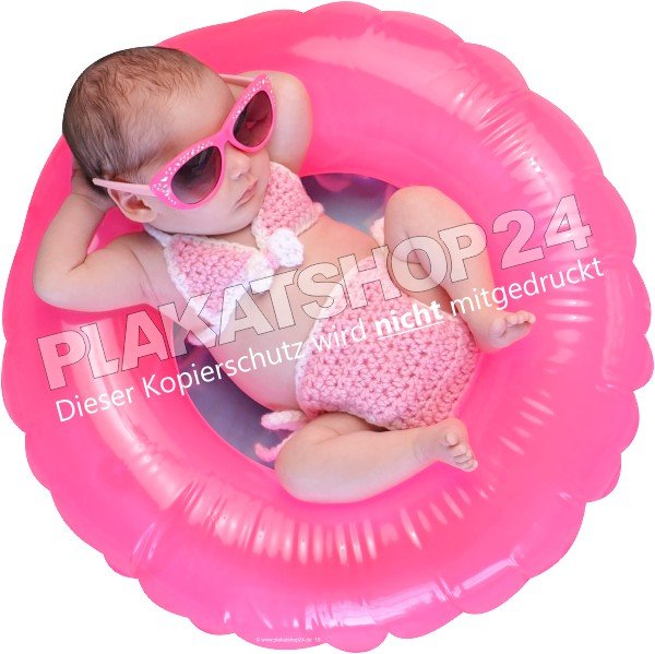 Cooler Aufkleber Baby relaxed im Schwimmreifen Rosé